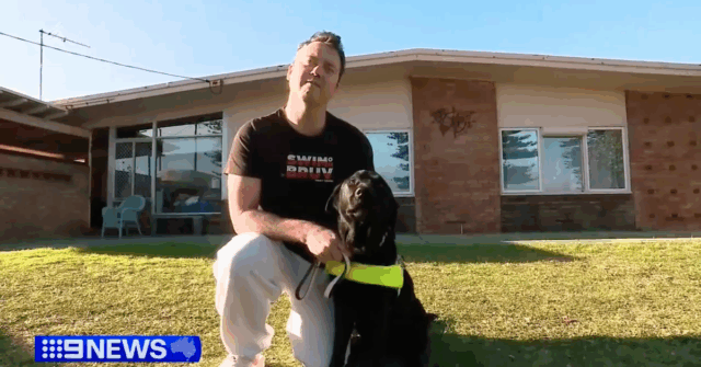 Jeremy McClure tem apenas dois por cento de visão e vai a todos os lugares com seu cão -guia Nina. Então, ele ficou chocado quando não conseguiu pegar um Uber em sua estação de trem mais próxima.
