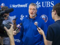 Patrick Roy admite que as lutas cinco contra cinco dos ilhéus não foram embora Patrick Roy conversa com a mídia durante um treino dos ilhéus no início deste mês.