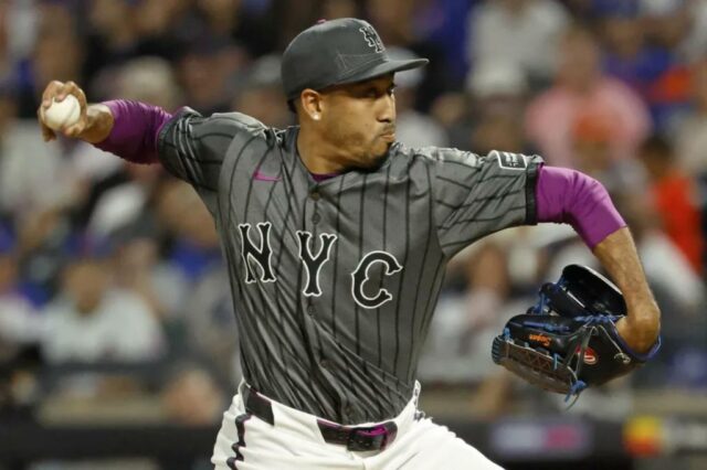 Edwin Diaz lançou um 10º turno sem gols na derrota do Mets 5-3, 11 em 11 de setembro em 20 de setembro de 2025.