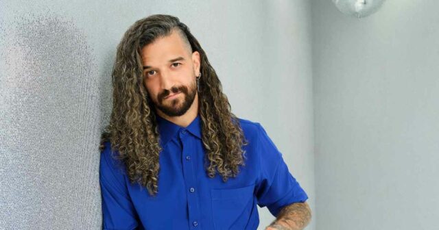 Por que Mark Ballas decidiu voltar para 'DWTs' - e parece que ele tem 'mais um casal no tanque'