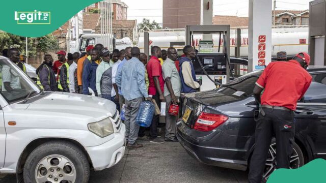 Por que os nigerianos pagarão N45 extra por cada litro de gasolina

