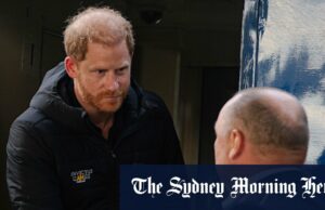 Príncipe Harry faz uma visita surpresa à Ucrânia Príncipe Harry faz uma visita surpresa à Ucrânia