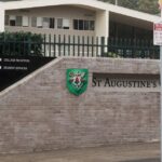 Santo Augustine's College em Brookvale, no norte de Sydney.
