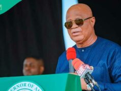 Quebra: poderoso governador da APC declara 2 principais médicos que procuram, razão, outros detalhes emergem Quebra: poderoso governador da APC declara 2 principais médicos que procuram, razão, outros detalhes emergem