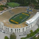 Raiders 'Great Void' Follower Team para ter a área de 'urso preto' em videogames de futebol cal