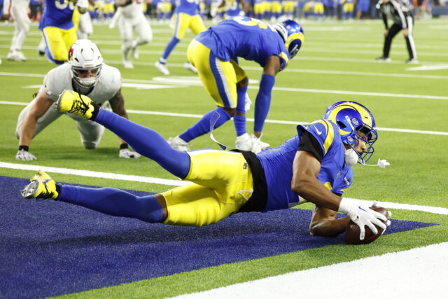Rams Defensive Standout formalmente colocado em ferimentos obtidos 

