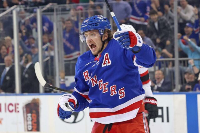 Rangers que trabalham New Deal para Artemi Panarin ficarão mais caros à medida que o tempo passa

