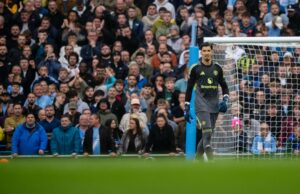 Rankings de Guy Utd vs Guy City, Altay Bayindir Inadequate para 3/10 No entanto, 2/10 jogadores tiveram dor de cabeça da verdade Bryan Mbeumo, meio -campista português do Manchester United #08 Bruno Fernandes e o defensor inglês do Manchester United #23 Luke Shaw React após o Manchester City Score
