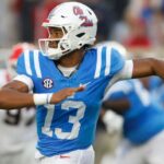 Recurso: Ole Miss QB Simmons que provavelmente jogará