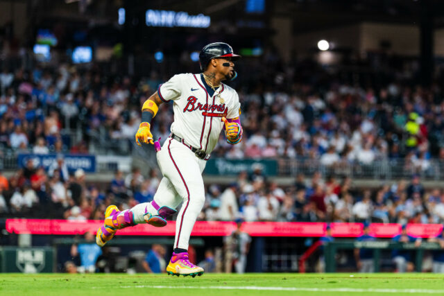 Red Sox 2-para-1 Profissão de sucesso Conceito vê Ronald Acuña Jr. Land em Boston 

