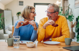 Refeição no final da manhã ligada a uma ameaça elevada de fatalidade Refeição no final da manhã ligada a uma ameaça elevada de fatalidade