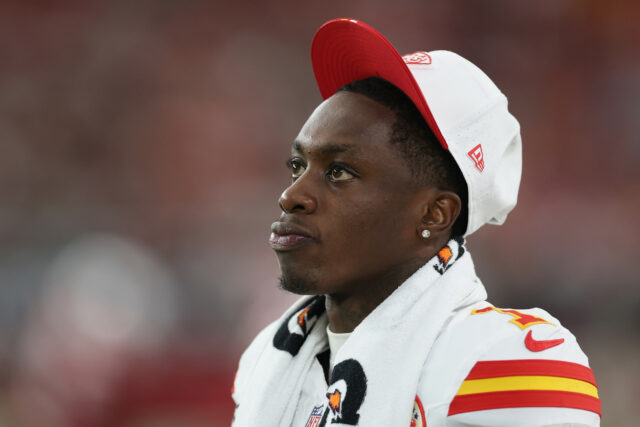 Registro: Xavier Digno de Chiefs sofreu ombro deslocado, tratamento cirúrgico viável 

