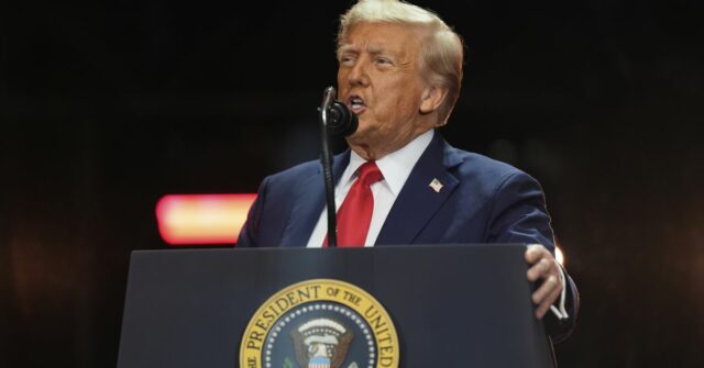 'Resposta ao autismo': Trump sai fora do livro para uma grande revelação no memorial

