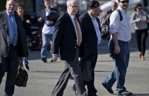 Robert Barnett, advogado de políticos e informações de informações televisivas, falece às 79 Robert Barnett, advogado de políticos e informações de informações televisivas, falece às 79