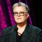 Rosie O'Donnell derrete sobre o cancelamento de Kimmel: 'F ** K This' '' America não é mais '