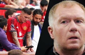 Ruben Amorim está agindo sobre algo que ‘todo supervisor’ certamente acreditará em ‘algum fator’, Paul Scholes decodifica uma mensagem Benjamin Sesko lê instruções de um tablet enquanto Ruben Amorim olha durante a partida da Premier League entre o Manchester United e Burnley em Old Trafford em 2025 em Manchester, Inglaterra.