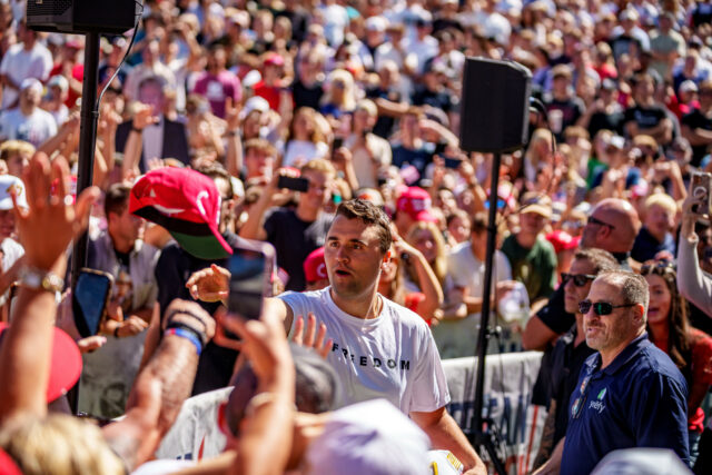 Rússia, os robôs da China precisam de violência física após Charlie Kirk assassinato: Guv 

