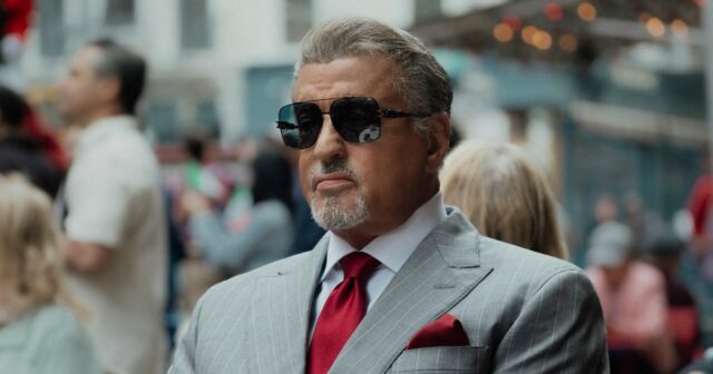 Detalhes de Sylvester Stallone se reunindo com Robert Patrick 'fantástico' para 'Tulsa King' 3ª temporada