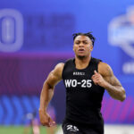 Santos que hospedam o filho do Hall da Fama da NFL para exercícios