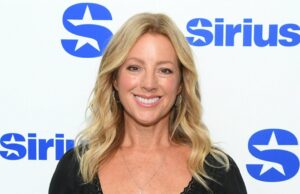 Sarah McLachlan afirma que levou anos para produzir excelentes faixas suficientes para um novo CD GetTyimages-2204644459Sarah-mclachlans-New-Song-Details-Relation-Relation-with-doughs.jpg