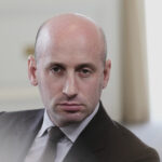 Se for terrível, é Stephen Miller