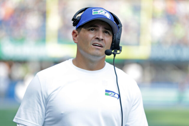 Seahawks simplesmente fez uma realocação que possa raciocinar remorso doloroso 

