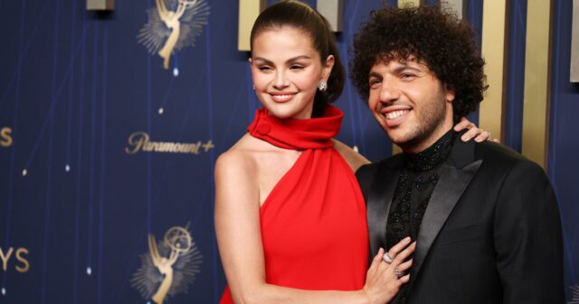 Selena Gomez e Benny Blanco se juntaram: 'Caso -me em uma princesa da Disney'. 

