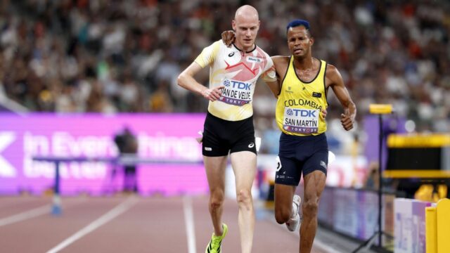 SteepleChaser sai da corrida para ajudar a ter um inimigo difícil 

