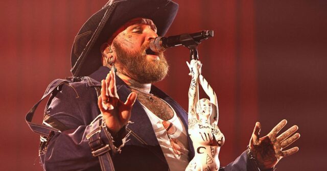 Teddy Swims se apresenta na Coca-Cola Coliseum em 23 de maio de 2025