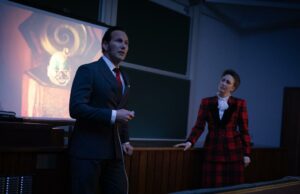 ‘The Conjuring: Last Cerimonies’ coloca uma lápide em uma coleção de assustador 'The Conjuring: Last Cerimonies' coloca uma lápide em uma coleção de assustador