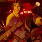 'The Runarounds', preparado para a trilha sonora de uma banda real, é uma gratificação para adolescentes