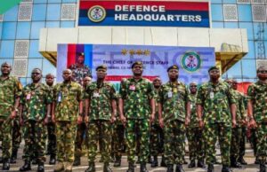 Tinubu deve demitir CDs Musa, outros? Vice -porta -voz da Câmara dos Representantes menciona ganhos Tinubu deve demitir CDs Musa, outros? Vice -porta -voz da Câmara dos Representantes menciona ganhos