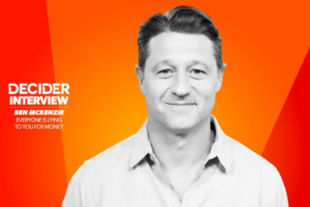 'Todo mundo está mentindo para você por dinheiro', o cineasta Ben McKenzie, usou sua fama 'The O.C' para marcar uma entrevista com o scammer Samuel Bankman-Fried: “Seu assistente era fã”

