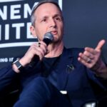 Tom Quinn, em Zurique, analisa o início de Neon, a chave de sucesso, vínculos com a indicação de Hollywoodland
