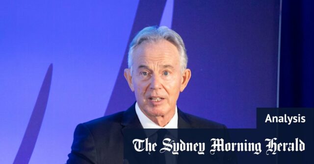 Tony Blair visita tropas no Iraque em 22 de dezembro de 2005.