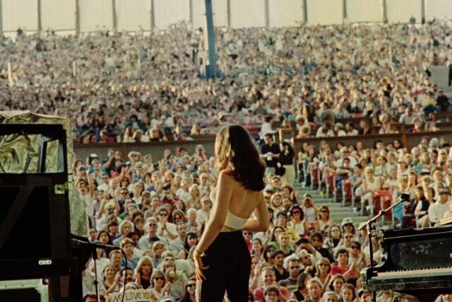 Transmita ou pule: 'Lilith Fair: Building A Mystery' on Hulu, um documentário de olhar sobre o Festival de Música dos anos 90, com curado Sarah McLachlan

