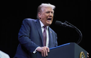 Trump facilmente nova necessidade de políticos republicanos em meio a uma luta redistritando Trump facilmente nova necessidade de políticos republicanos em meio a uma luta redistritando