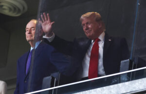 Trump se encontrou com vaias e obrigado no videogame Yankees após a resposta aberta dos Estados Unidos Trump se encontrou com vaias e obrigado no videogame Yankees após a resposta aberta dos Estados Unidos