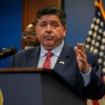 Trump's Certo: Pritzker deve implorar por sua ajuda para combater o crime