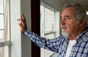 Um homem bateu na minha porta, fornecendo minha grama por US $ 100 e não aceitaria uma resposta- isso é uma fraude? Yahoo lifestyle home