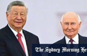 Um microfone quente revelou o plano de imortalidade secreta de Putin e Xi. Aqui está como isso poderia funcionar O presidente chinês Xi Jinping (centro) com Vladimir Putin e Kim Jong-un.