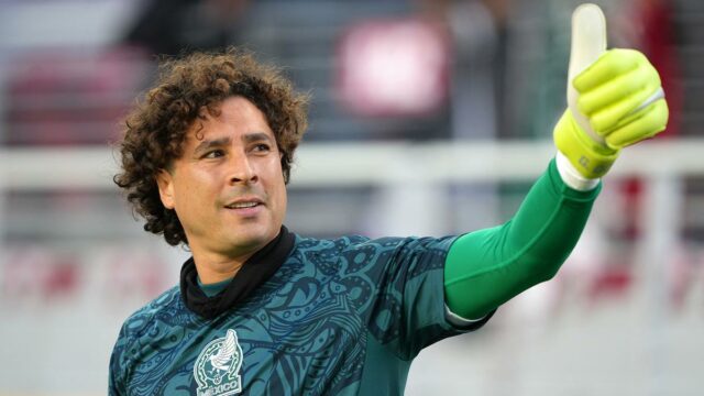 Uma 6ª caneca da Fifa Globe? - O goleiro especialista do México Ochoa se inscreve com o Limassol de Chipre em uma cotação para confirmar a saúde e a aptidão 

