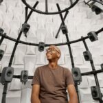 Um visual raro dentro do laboratório de áudio da Apple usado para testar e refinar o AirPods | Fantasia Studio mostrado