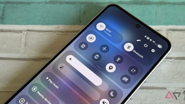 Uma interface do usuário 8.5 poderia sabiamente cuidar de wi-fi e swaps de informação para que você não precise 

