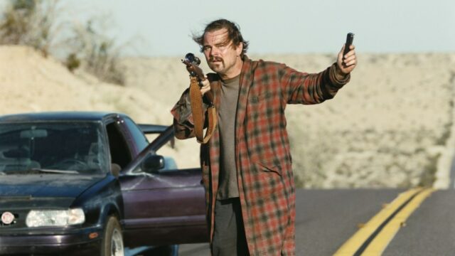 'Uma luta depois de um adicional': como Leonardo DiCaprio acabou em um 'grande lebowski'-esque desbotado roupão xadrez 

