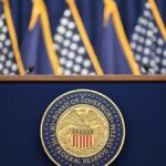Us alimentados preparados para o corte de primeira taxa de 2025 como suportes de tensão política