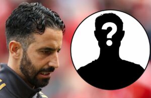 Utd masculino ‘fornecido’ com ‘acordo’ para o jogador de Ruben Amori O gerente do Manchester United, Ruben Amorim, analisa durante a partida amigável da pré-temporada entre o Manchester United e a Fiorentina em Old Trafford em 2025 em Manchester, Inglaterra.