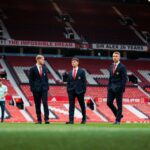 Shea Lacey em Old Trafford, no Manchester United Suit.