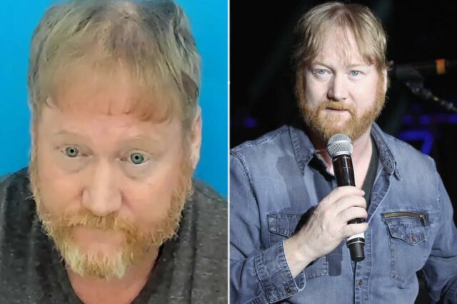 Canecas ou Jon Reep.