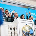 Via desconsideração quente disponível para terminar o primeiro dia de negociação um pouco sobre a taxa de IPO